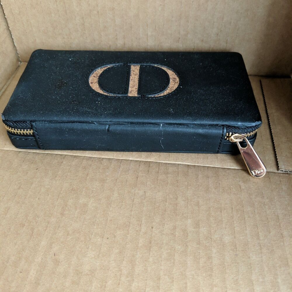 Christian Dior Holiday Couture Collection Palette 24H All in One Diorific - Picture 2 of 8